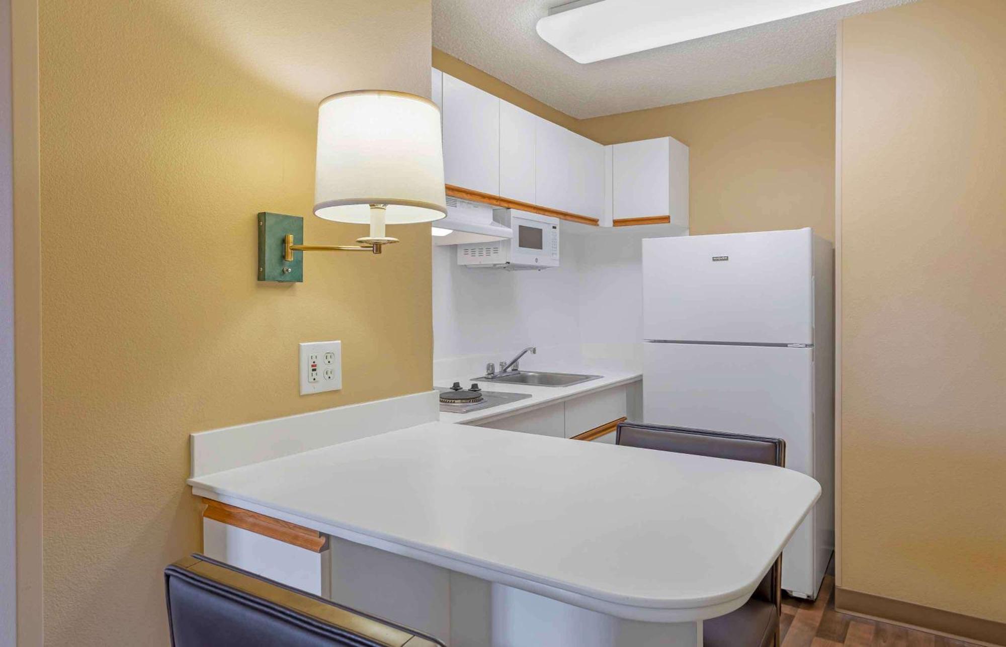 Extended Stay America Suites - Los Angeles - Torrance - Del Amo Circle Exteriör bild