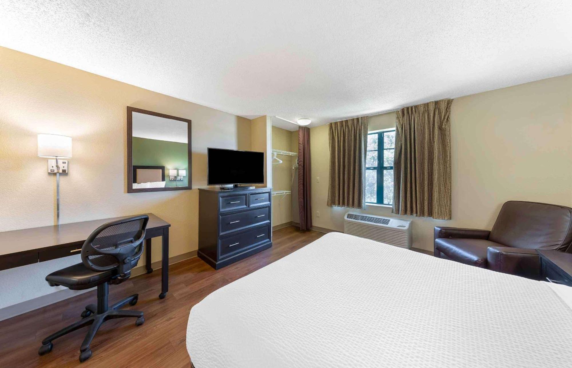 Extended Stay America Suites - Los Angeles - Torrance - Del Amo Circle Exteriör bild